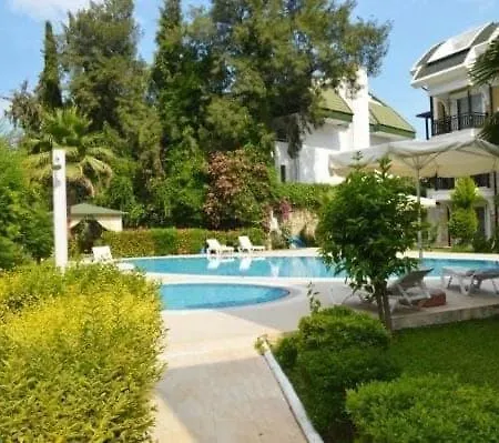 Apartment Sevil Homes Garden